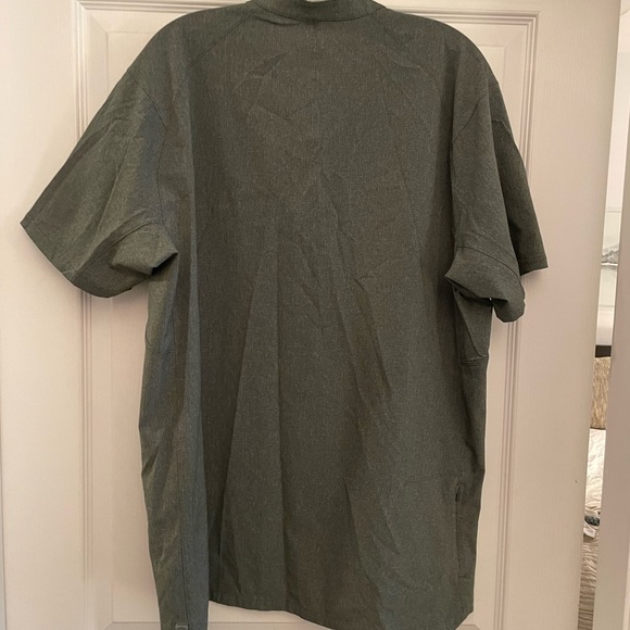 Lululemon Easy Stand Collar Shirt - Men’s - Picture 3 of 5